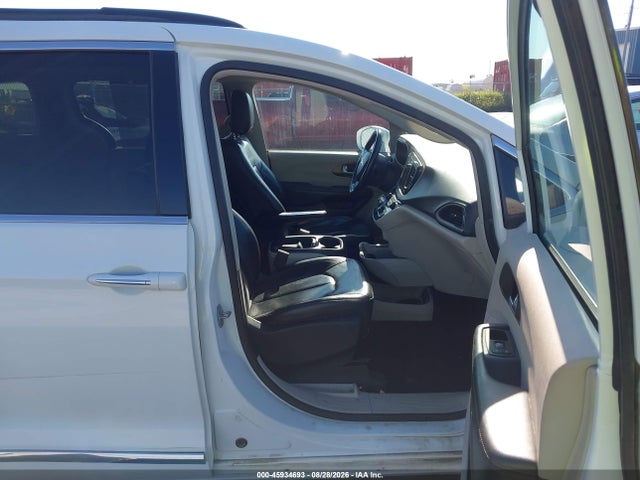 2017 CHRYSLER PACIFICA TOURING-L 5