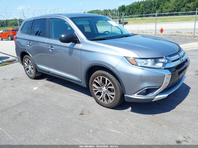 2018 MITSUBISHI OUT ES