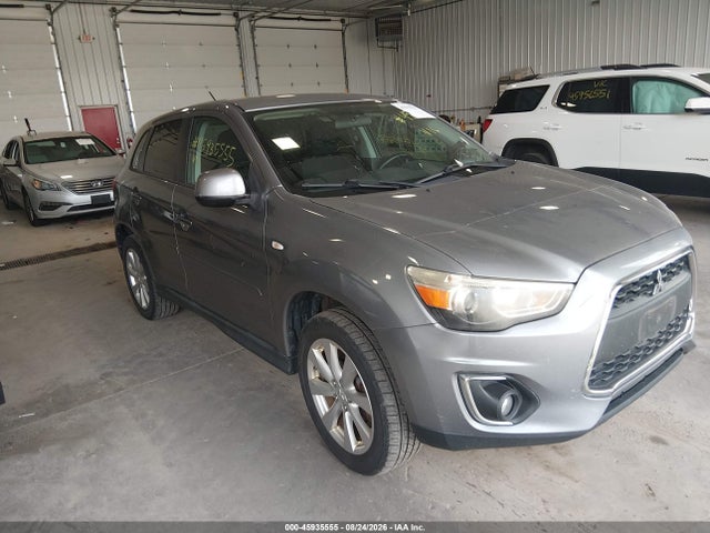 2015 MITSUBISHI OUTLANDER ES