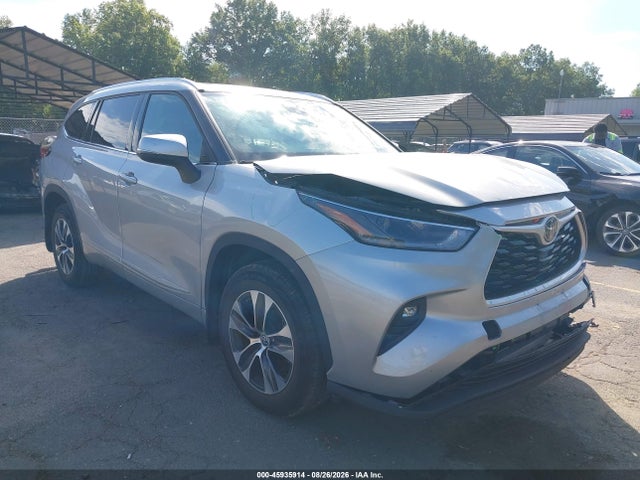 2021 TOYOTA HIGHLANDE XLE