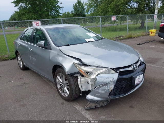 2016 TOYOTA CAMRY SE