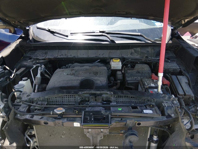 2022 NISSAN PATHFINDER SV 2WD 10