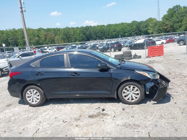 2019 HYUNDAI ACCENT SE 13