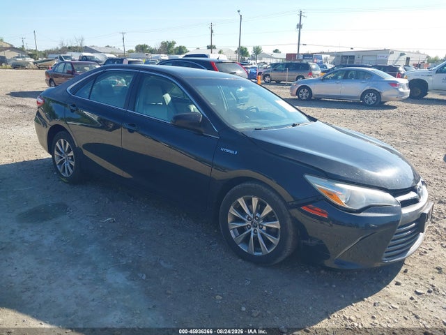 2015 TOYOTA CAMRY XLE