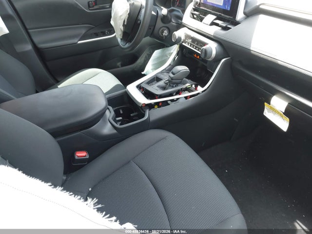 2023 TOYOTA RAV4 LE 5