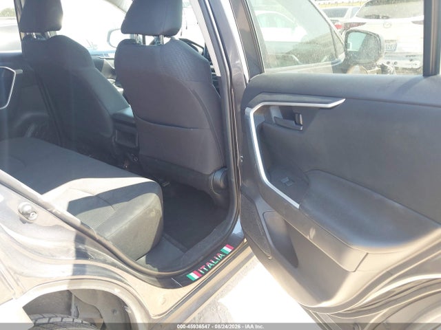 2021 TOYOTA RAV4 LE 8