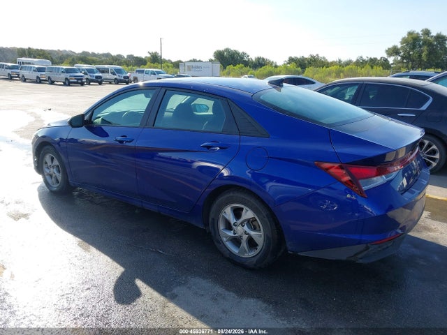 2023 HYUNDAI ELANTRA SE 3
