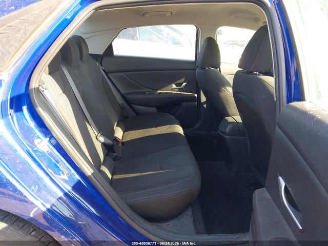 2023 HYUNDAI ELANTRA SE 8
