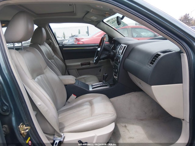 2006 Chrysler 300C — фото 5