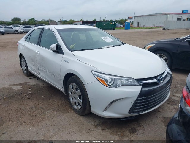 2015 TOYOTA CAMRY LE