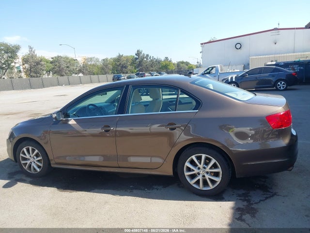 صورة 14 لـ 2014 Volkswagen JETTA 1.8T SE