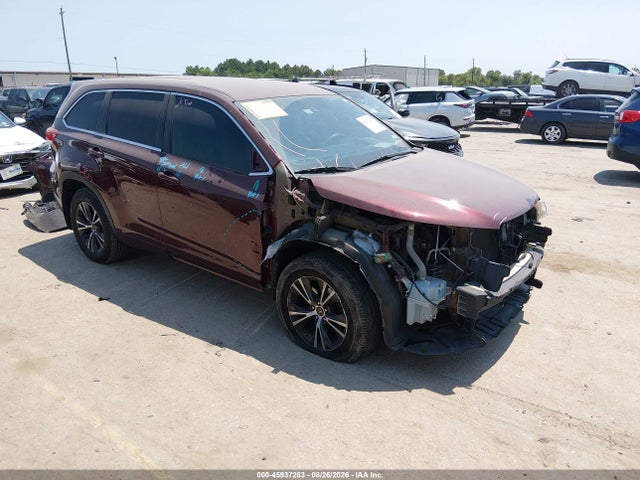 2017 TOYOTA HIGHLANDE LE