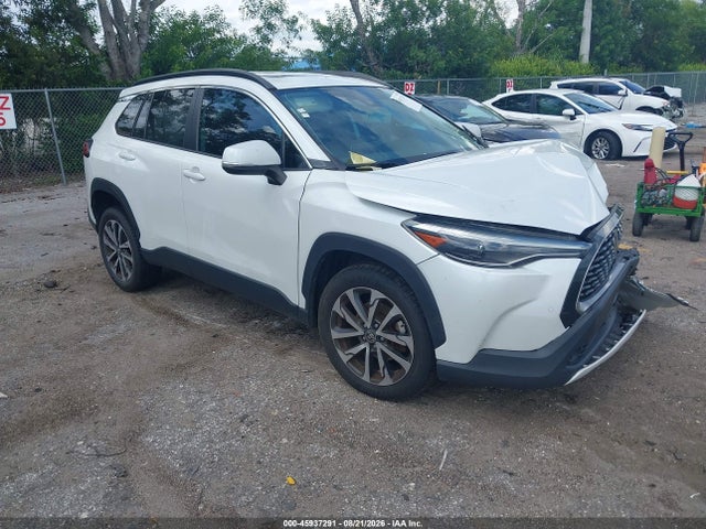 2022 TOYOTA COROLLA XLE