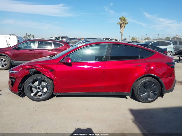 2026 TESLA MODEL Y PREMIUM/REAR-WHEEL DRIVE 14