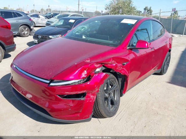 2026 TESLA MODEL Y PREMIUM/REAR-WHEEL DRIVE 2