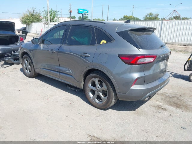 2023 FORD ESCAPE ST-LINE 3
