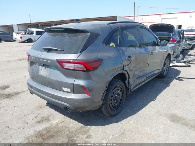 2023 FORD ESCAPE ST-LINE 4
