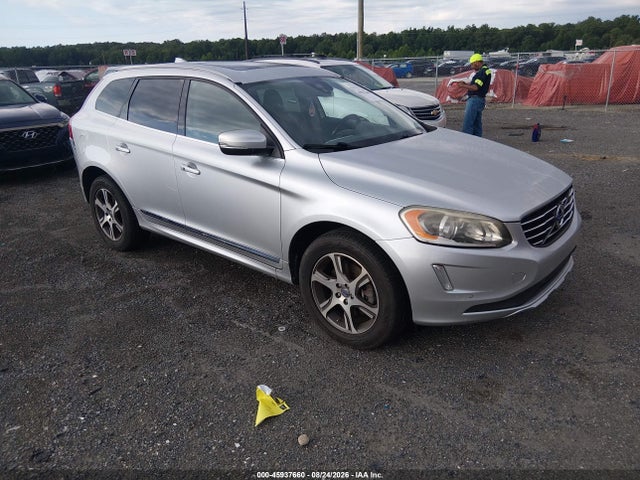 2015 VOLVO XC60 T6