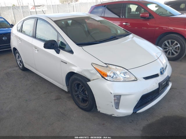 2015 TOYOTA PRIUS THREE