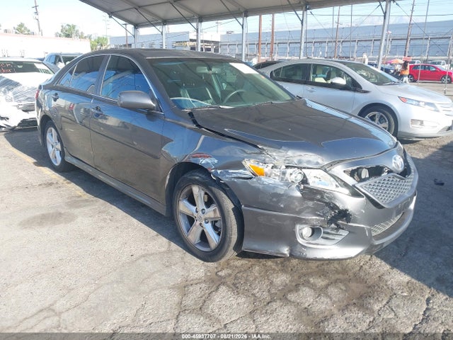 2011 TOYOTA CAMRY SE V6