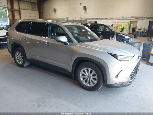 2025 TOYOTA GRAND HIGH XLE
