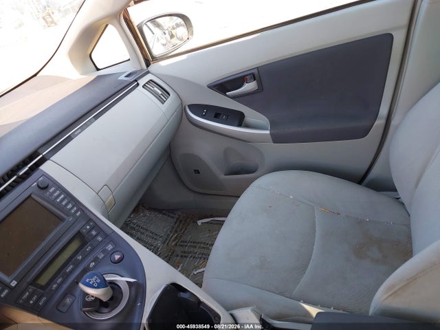 صورة 5 لـ 2010 Toyota PRIUS III