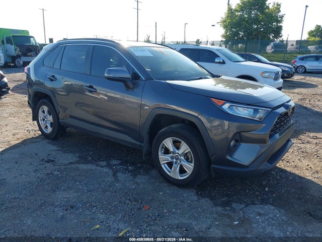2020 TOYOTA RAV4 XLE