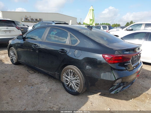 2023 KIA FORTE GT-LINE 3