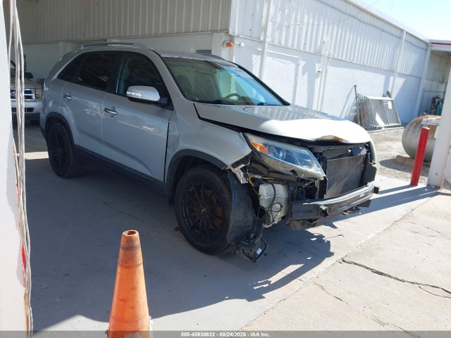 2015 KIA SORENTO EX V6