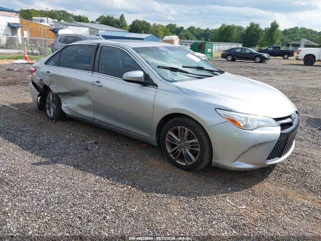 2016 TOYOTA CAMRY SE