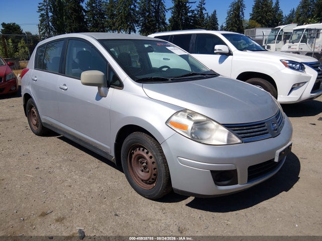 2009 Nissan VERSA 1.8S — фото 1