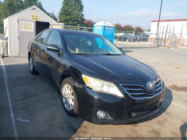 2011 TOYOTA CAMRY XLE
