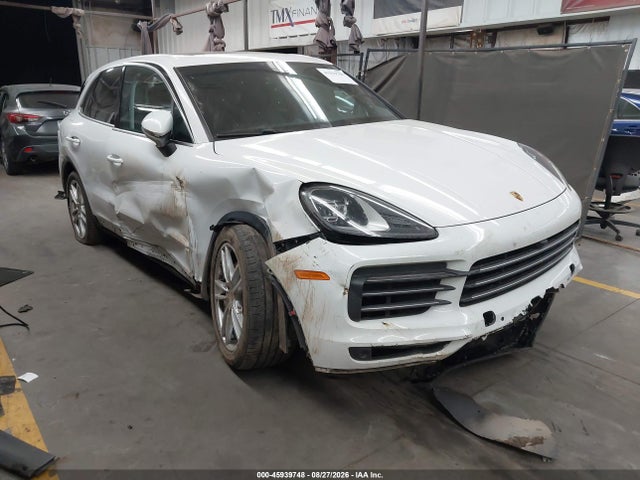 2019 PORSCHE CAYENNE 
