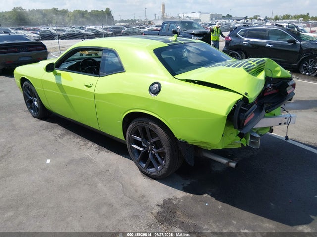 2023 DODGE CHALLENGER SXT 3