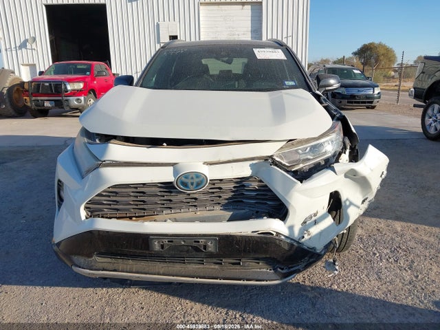 2020 TOYOTA RAV4 HYBRID XSE 12