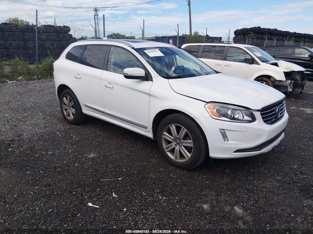 2017 VOLVO XC60 T5 INSCRIPTION