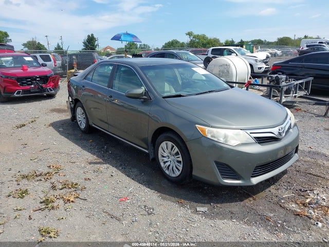 2013 TOYOTA CAMRY LE