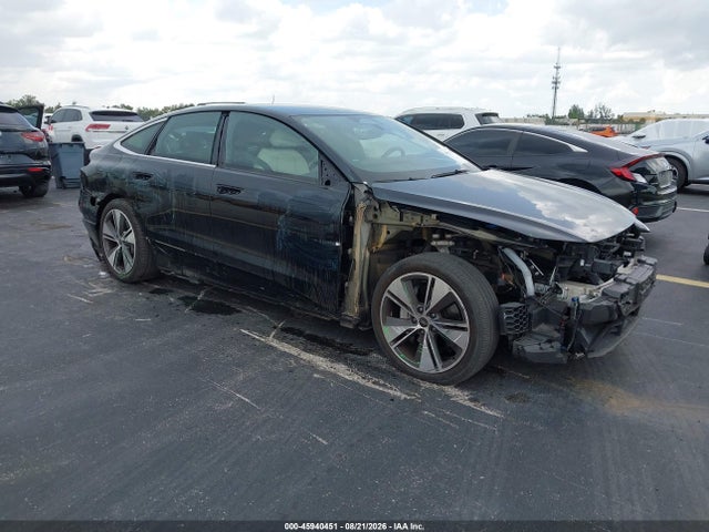 2025 Audi A6 E-Tron Premium Plus