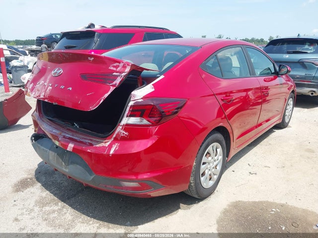 2020 HYUNDAI ELANTRA SE 4