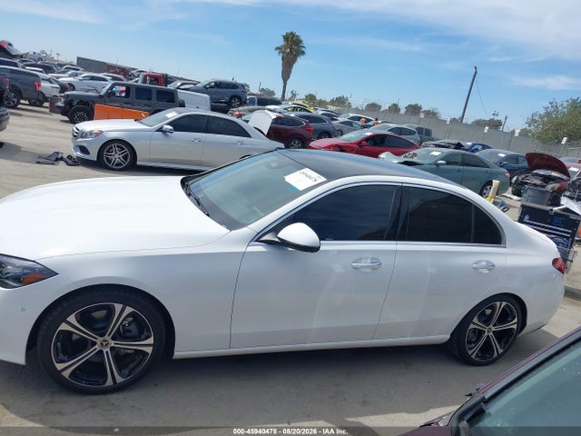 2026 MERCEDES-BENZ C 300 14