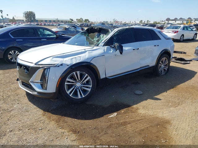 2026 CADILLAC LYRIQ LUXURY AWD 2