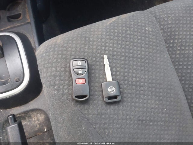 2012 Nissan VERSA 1.8 S — фото 11
