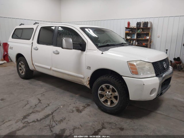 2004 NISSAN TITAN LE