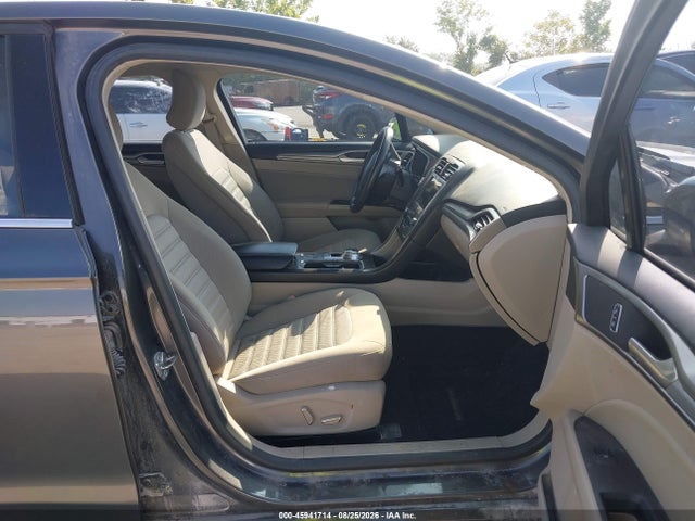 2019 FORD FUSION SE 5