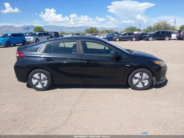 2018 HYUNDAI IONIQ HYBRID BLUE 17