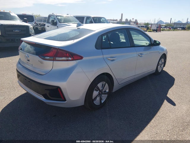 2018 HYUNDAI IONIQ HYBRID BLUE 4