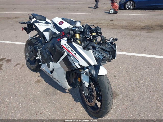 2026 HONDA CBR1000 RR