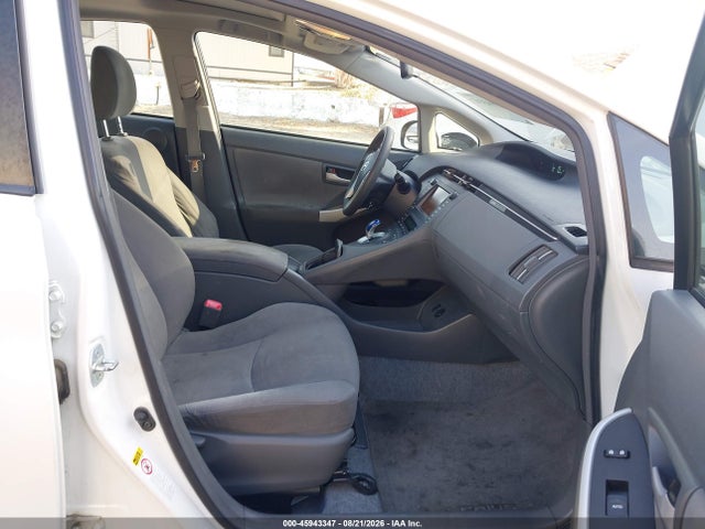 2011 Toyota PRIUS THREE 照片 5