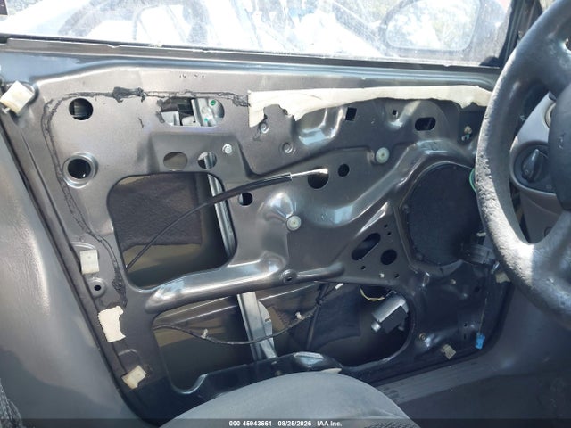 صورة 13 لـ 2003 FORD FOCUS SE