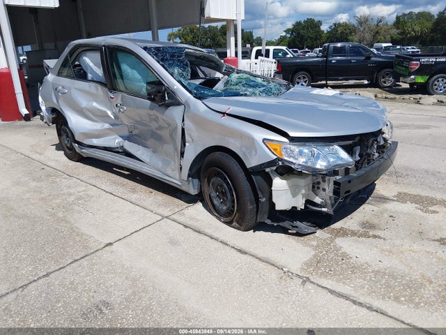 2014 TOYOTA CAMRY LE